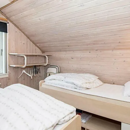 Сasa de vacaciones Two-bedroom Holiday In 15 *