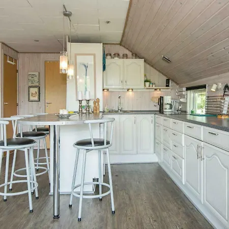 Two-bedroom Holiday In 15 Сasa de vacaciones Hemmet